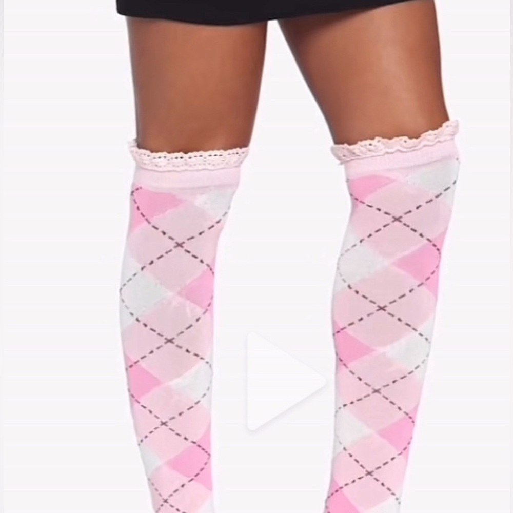 ISO !!!!!!!!! Hot topic socks !